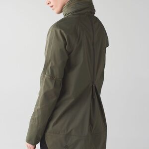 Lululemon Fo Drizzle rain Jacket